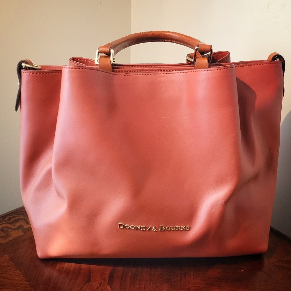 Dooney & Bourke Large City Barlow